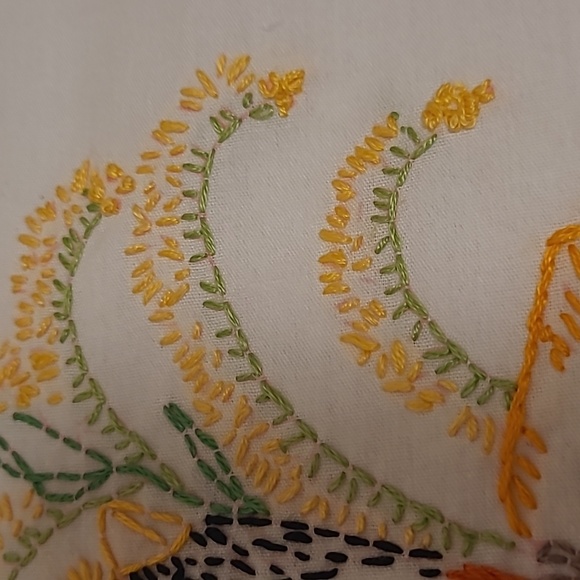 VintagevHand Stitched Kentucky State Bird & Flower - Picture 8 of 14